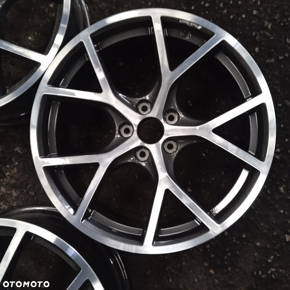 Felgi Audi RS3 8Y 19" ET46 - 5