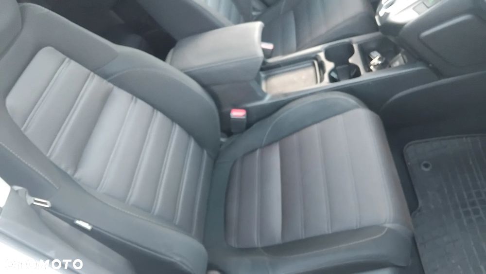 Honda CR-V 1.5 Executive (Honda Connect+) CVT - 9