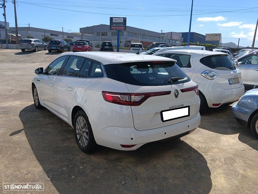 Renault Mégane Sport Tourer BLUE dCi 115 BUSINESS EDITION - 4