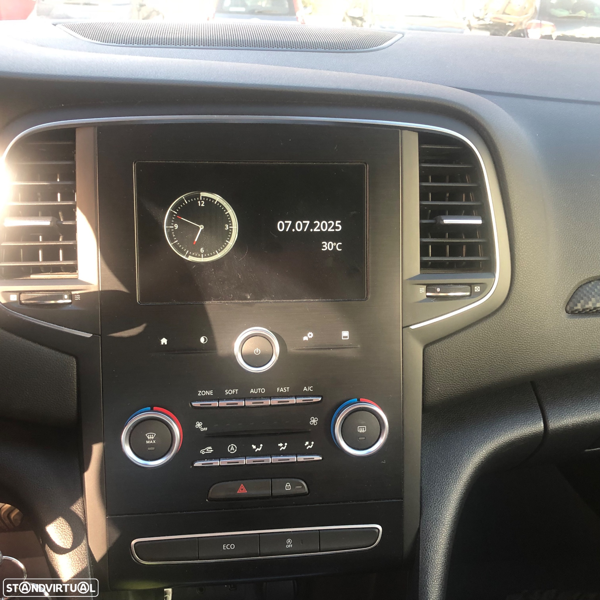 Renault Mégane 1.5 Blue dCi Zen - 16