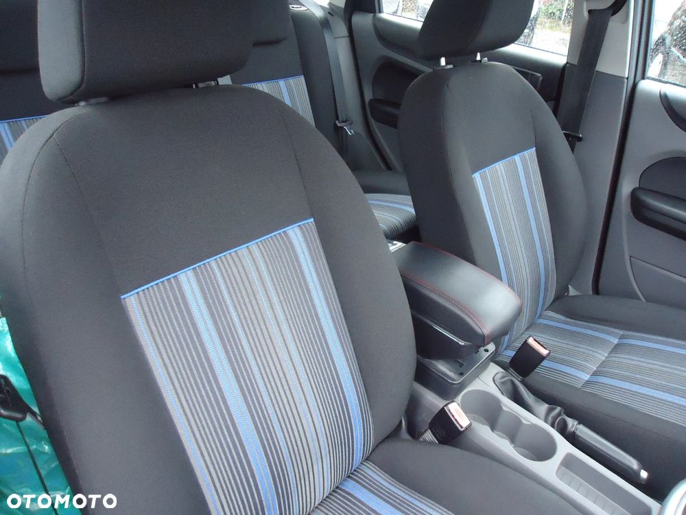 Ford Focus - 12