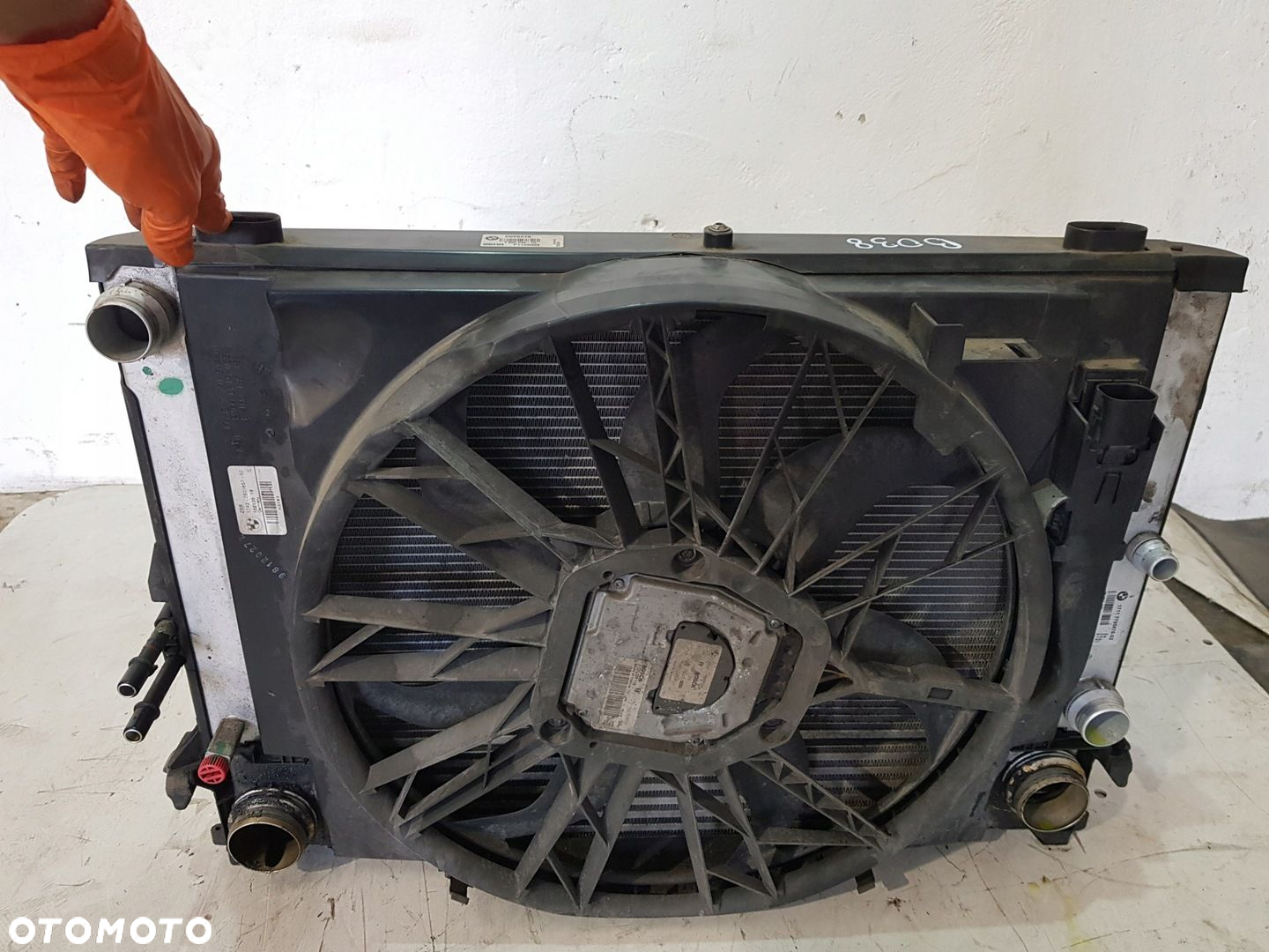 KOMPLET CHŁODNIC WENTYLATOR 7801657 BMW E60 E61 LIFT 3.0D EUR M57 - 6