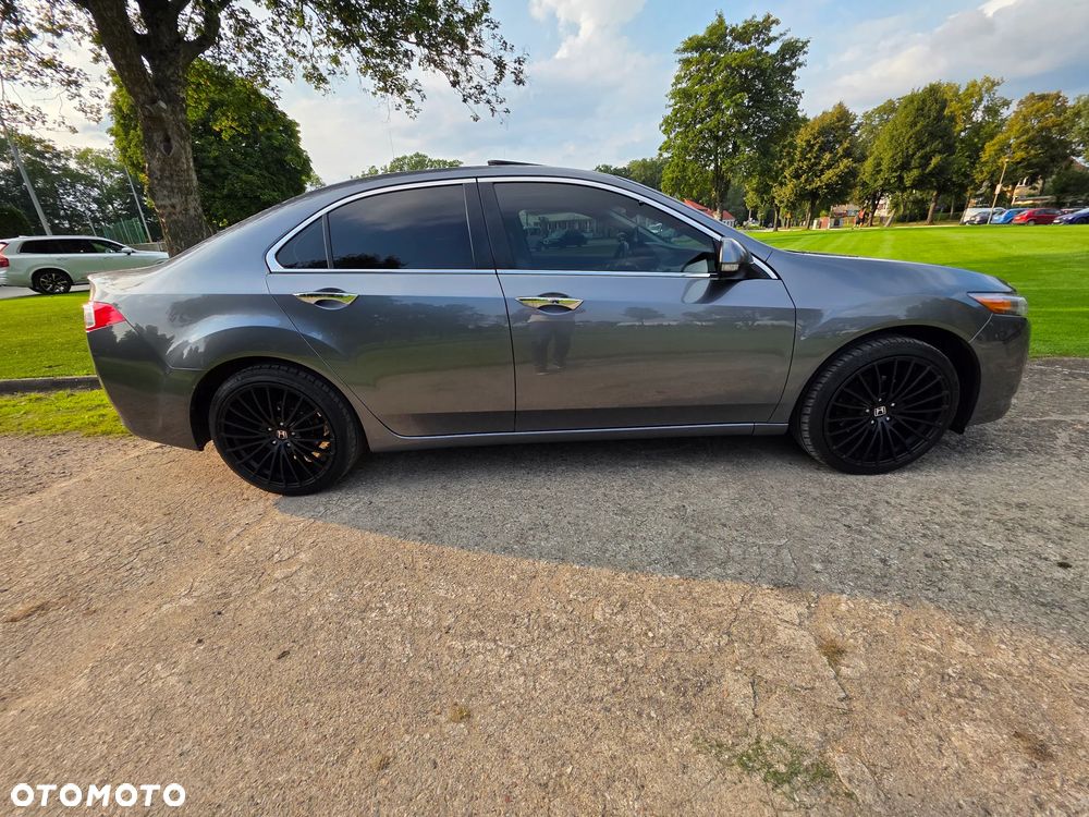 Honda Accord 2.0 Executive Nav - 8