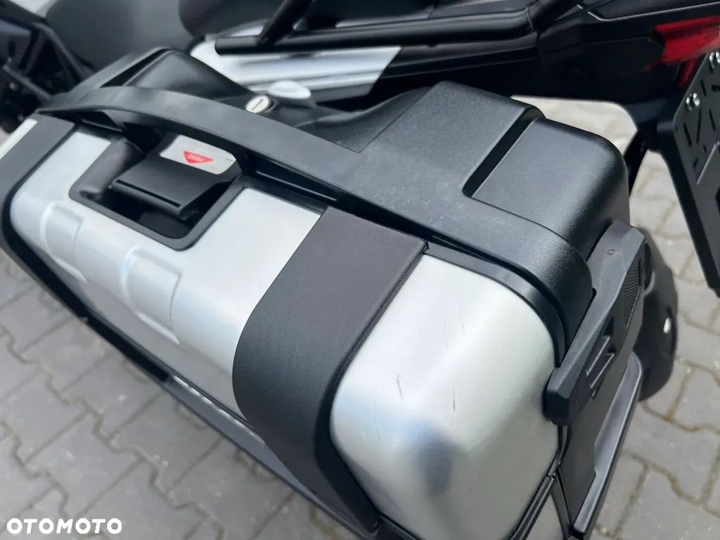 Benelli TRK 502 - 18