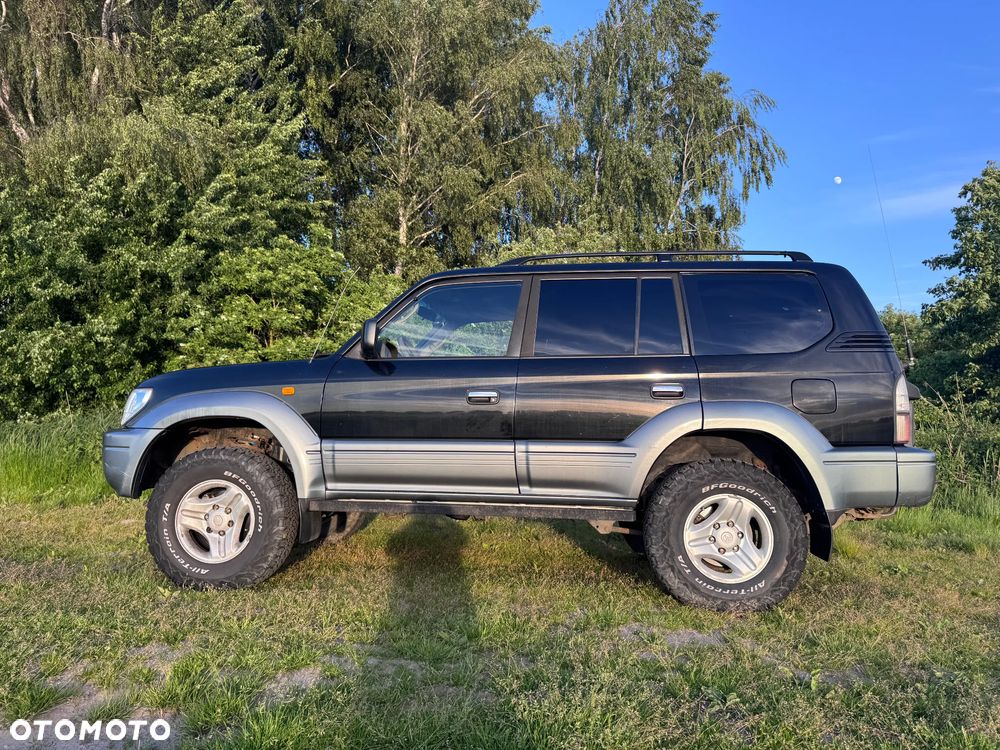 Toyota Land Cruiser - 3