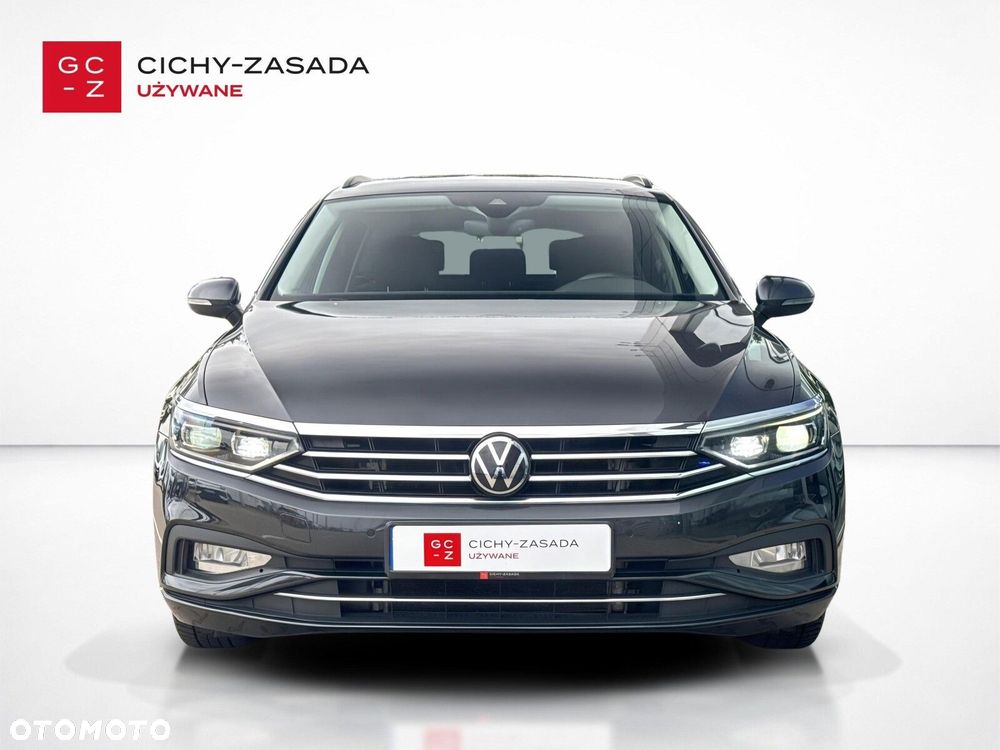 Volkswagen Passat - 2