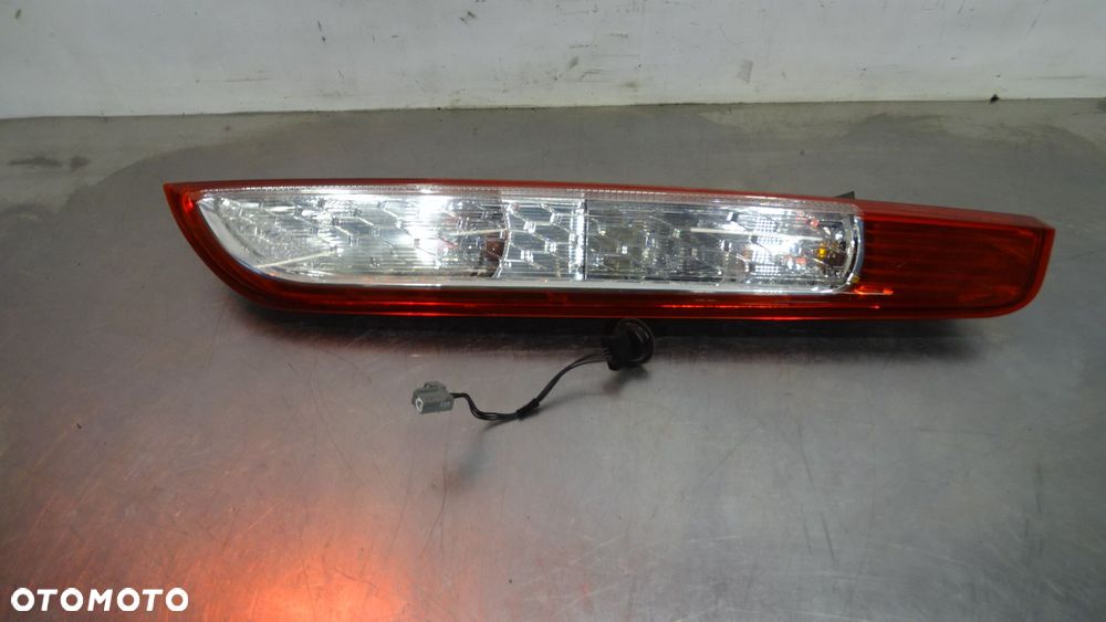 LAMPA PRAWA TYLNA FORD FOCUS MK2 LIFT 1.8 8M51-13404-A - 1