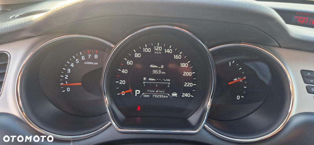 Kia Ceed 1.6 GDI L DCT - 8