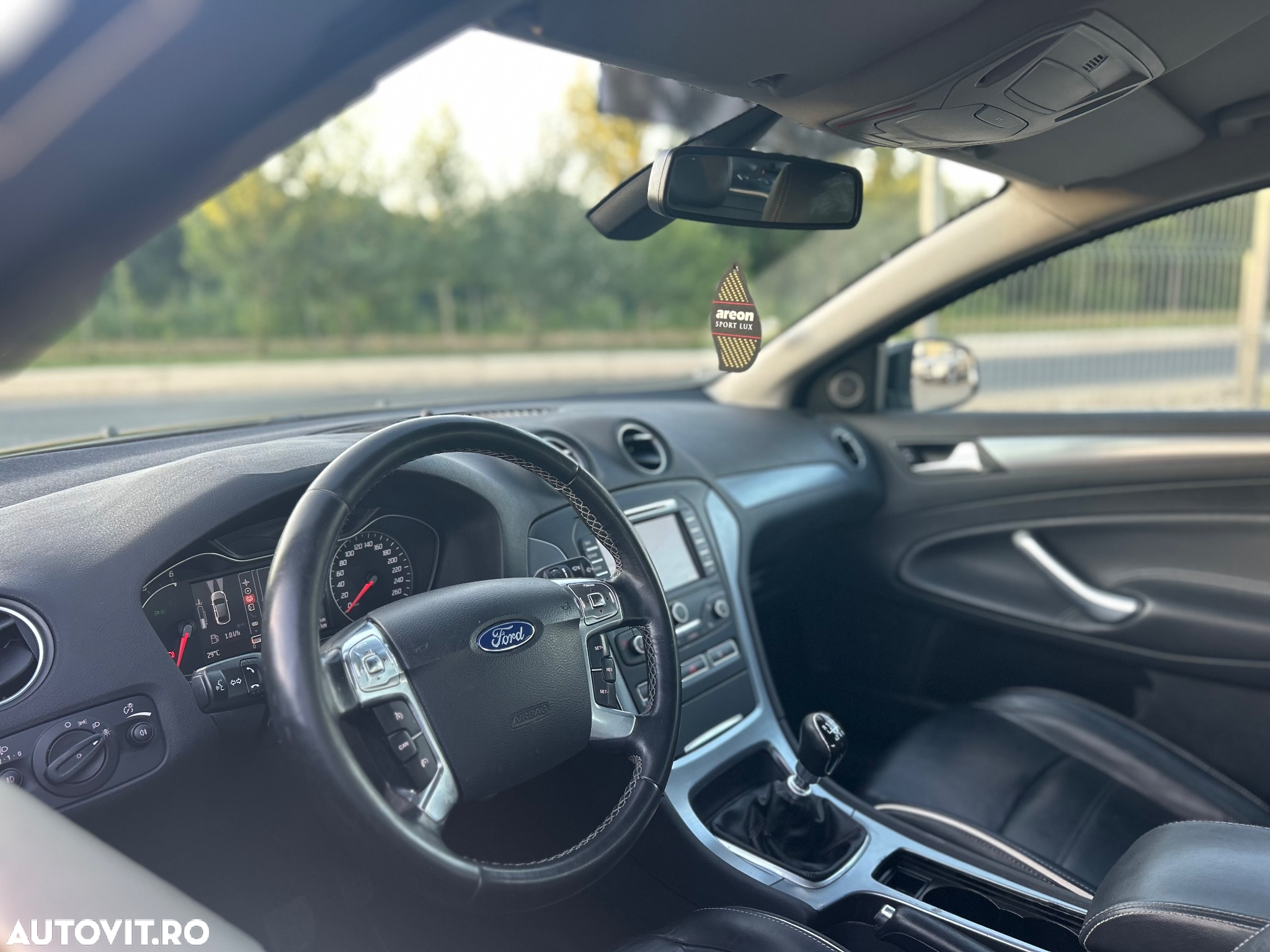 Ford Mondeo 2.0 TDCi Business - 9