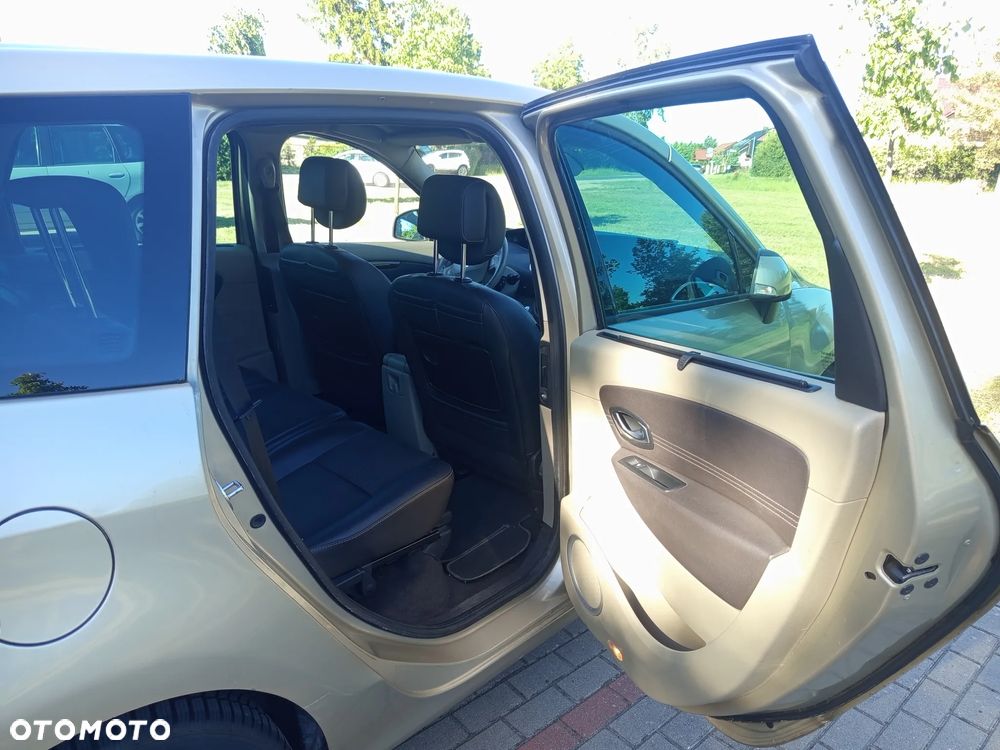 Renault Scenic 1.9 dCi Bose Edition - 22