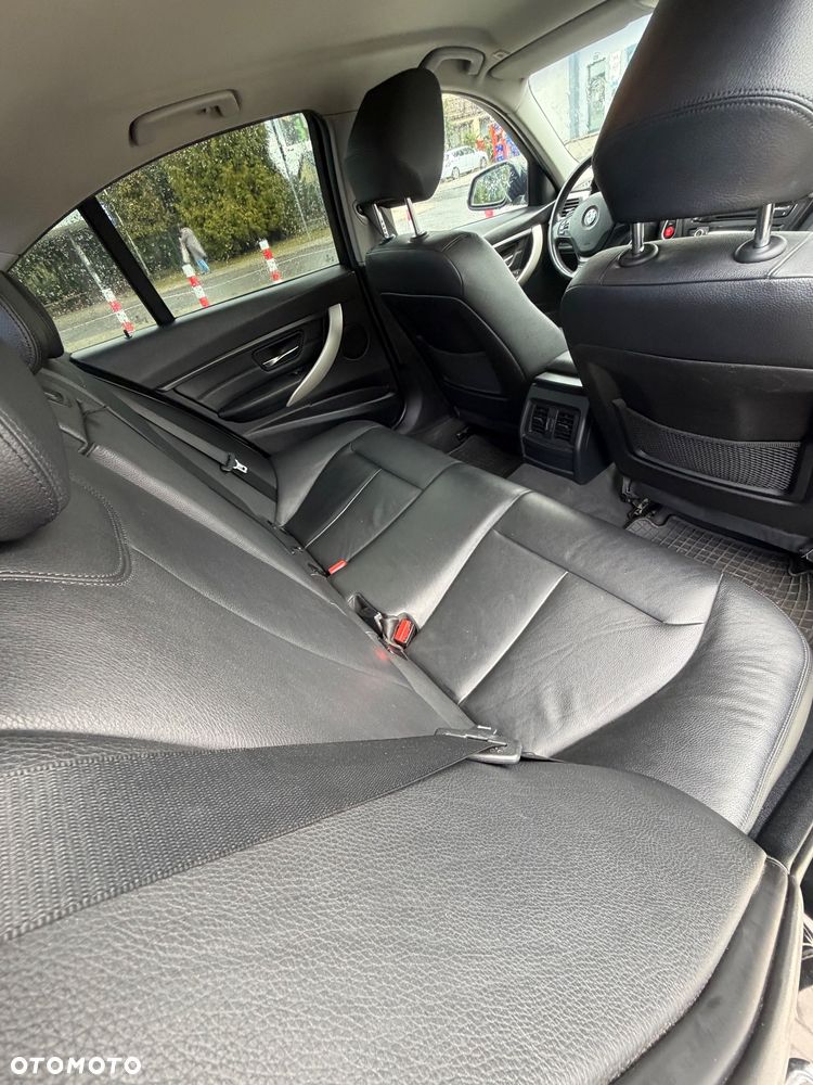BMW Seria 3 320d Eff.Dynamics Advantage - 16