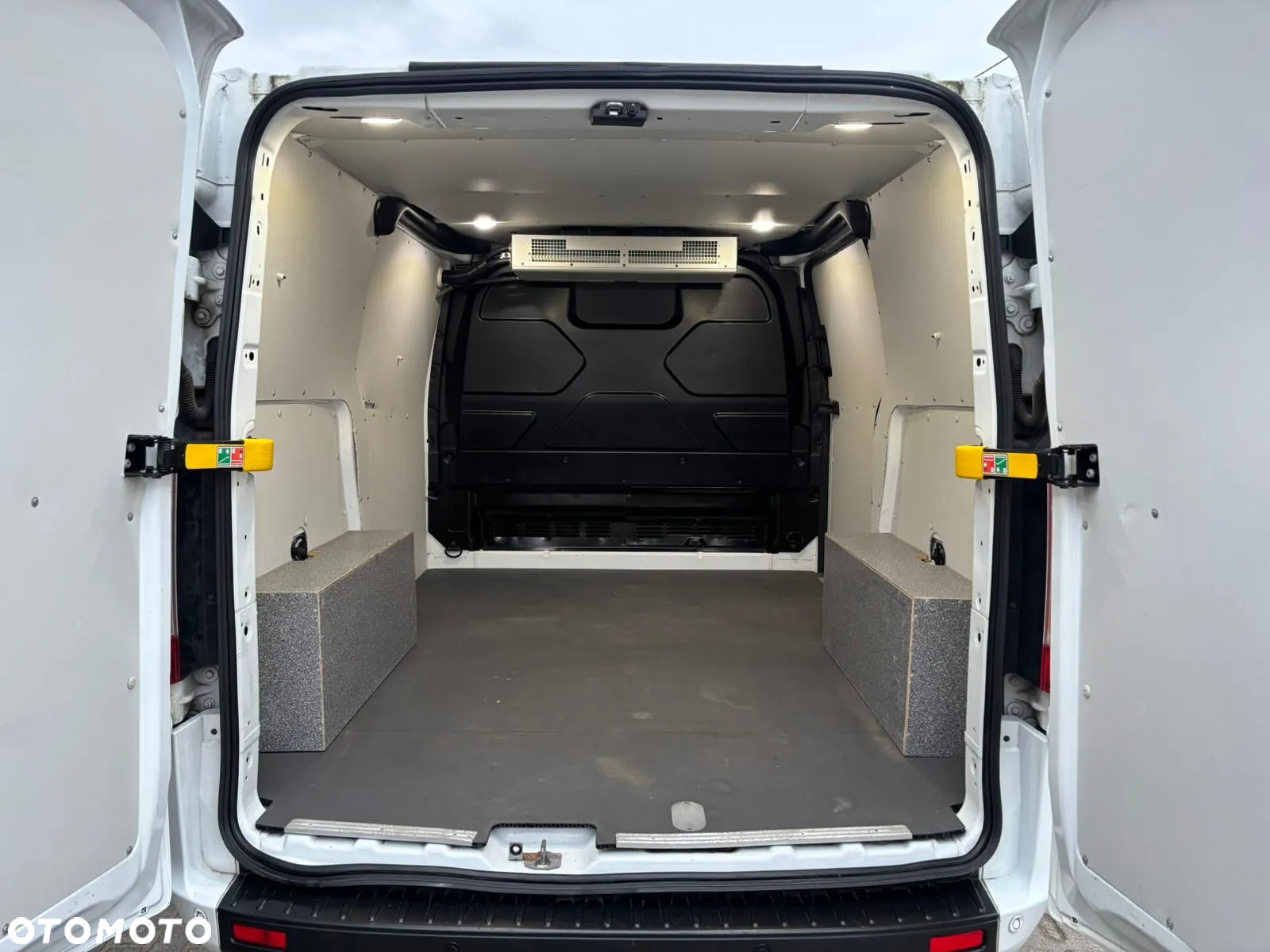 Ford Transit Custom - 18