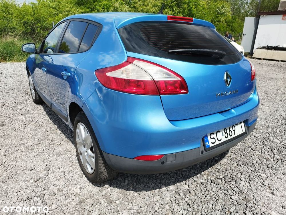Renault Megane dCi 110 FAP Paris - 4