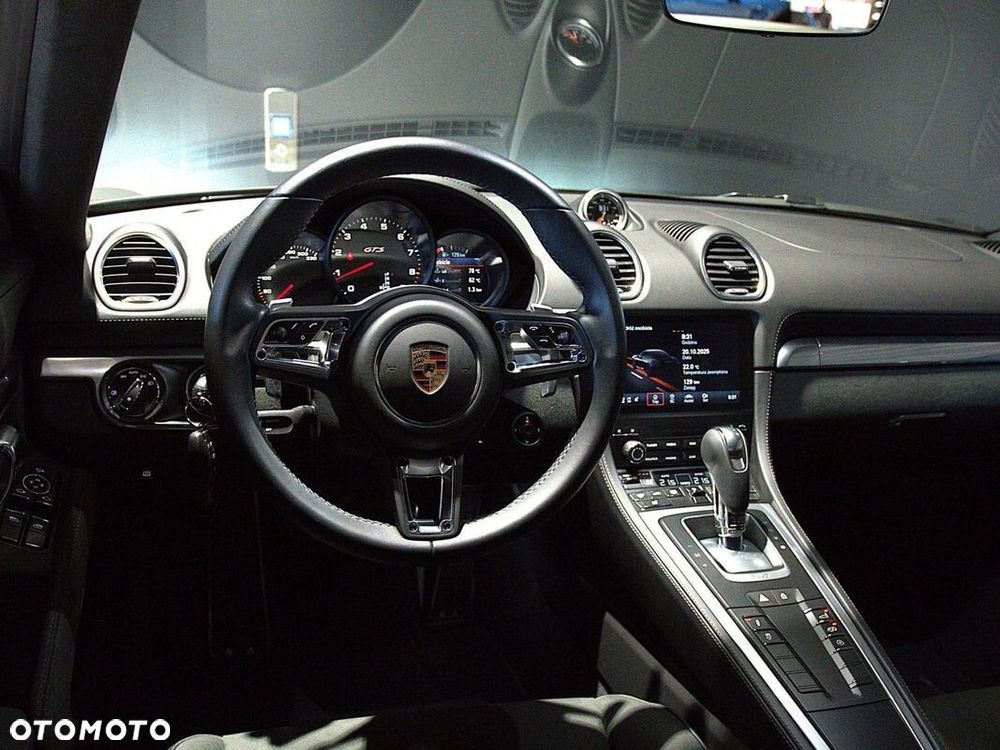 Porsche 718 Cayman - 23