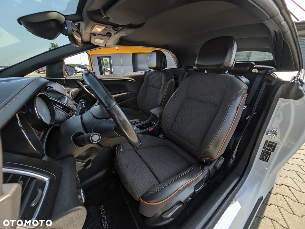 Opel Cascada 2.0 D Start/Stop Ultimate - 34