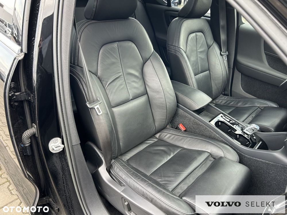 Volvo XC 40 - 28