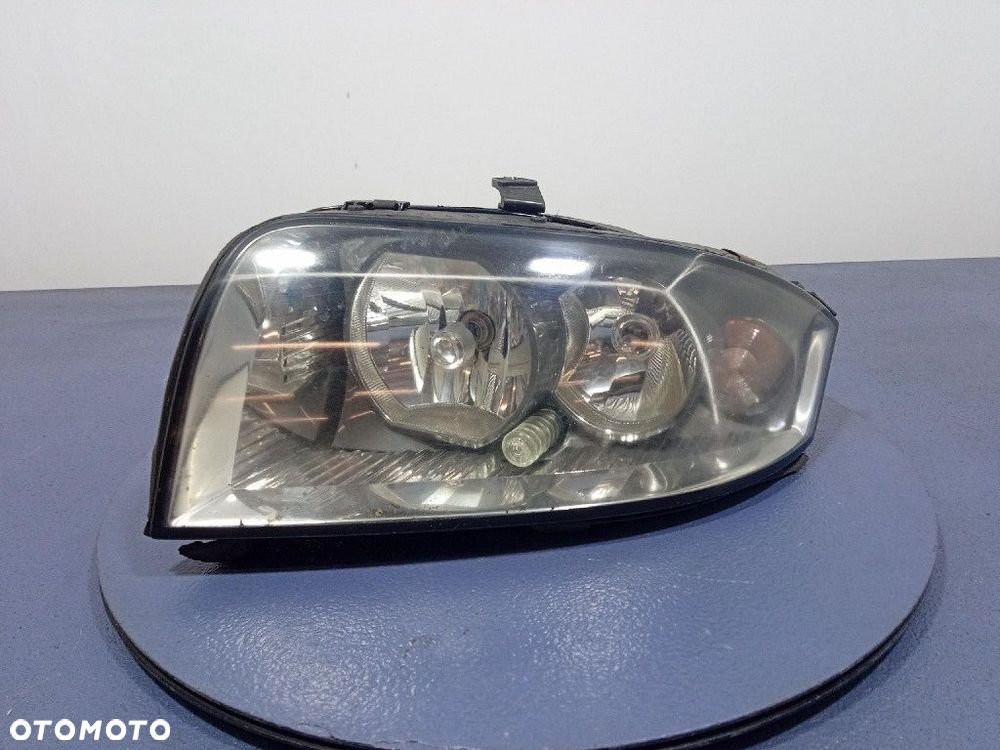 AUDI A2 8Z REFLEKTOR LEWY PRZÓD LAMPA EU 8Z0941003H - 1