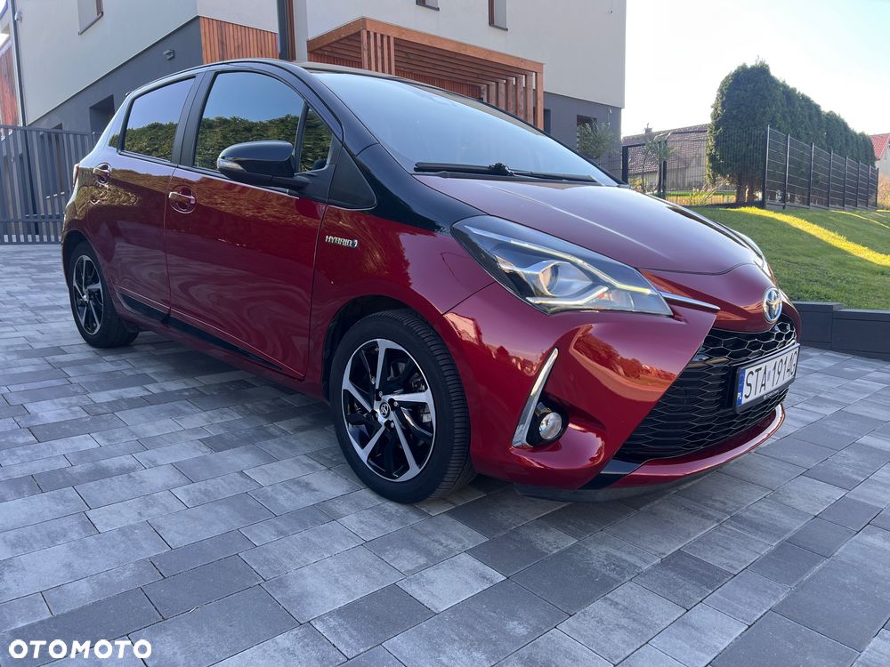 Toyota Yaris Hybrid 100 Selection - 5