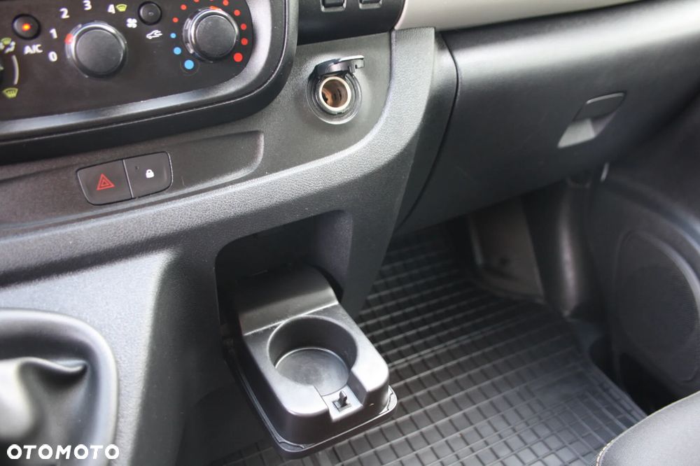 Renault TRAFIC - 17