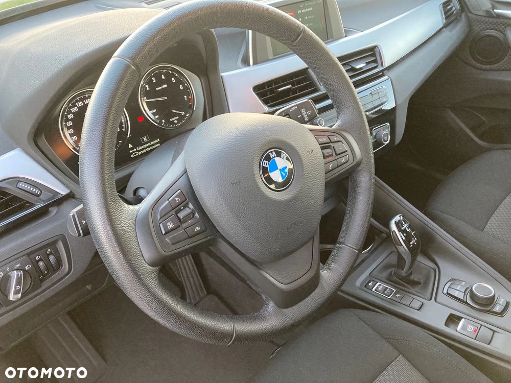 BMW X1 sDrive18i Advantage - 21