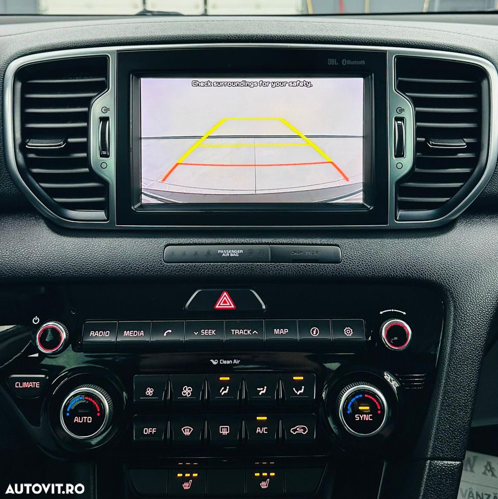 Kia Sportage 1.6 GDI 2WD DREAM-TEAM EDITION - 28