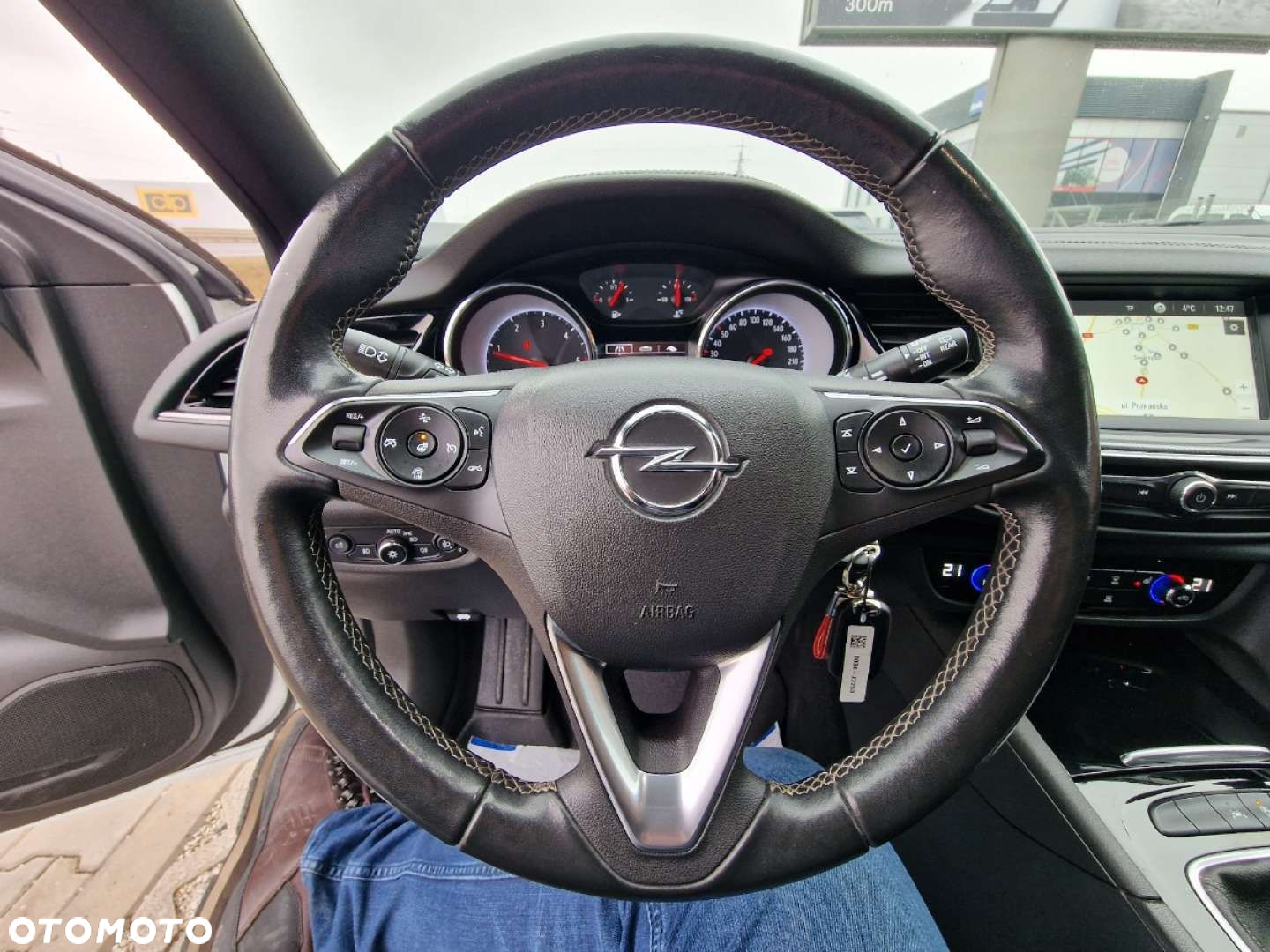 Opel Insignia - 15