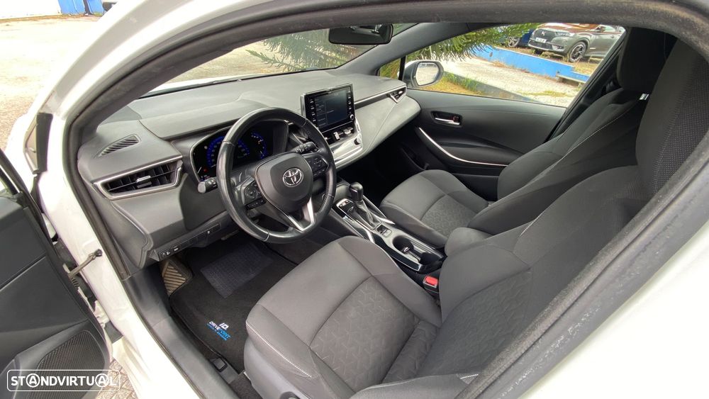 Toyota Corolla 1.8 Hybrid Comfort - 18