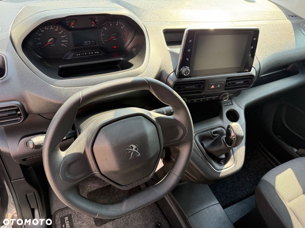 Peugeot PARTNER/Klima/PDC przód i tył/Nawigacja/Tempomat/Sensor świateł/Regał/ 230V gniazdko/import niemcy - 21