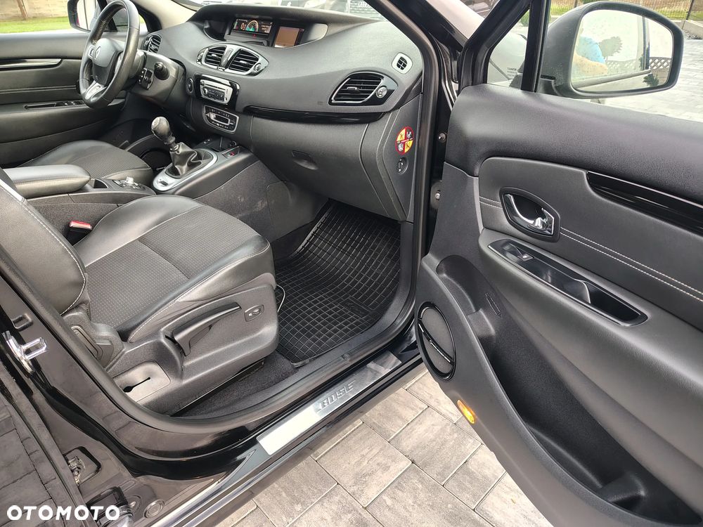 Renault Scenic dCi 130 FAP Start & Stop Bose Edition - 17