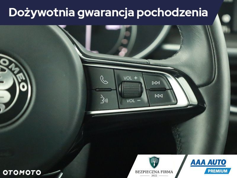 Alfa Romeo Stelvio - 22