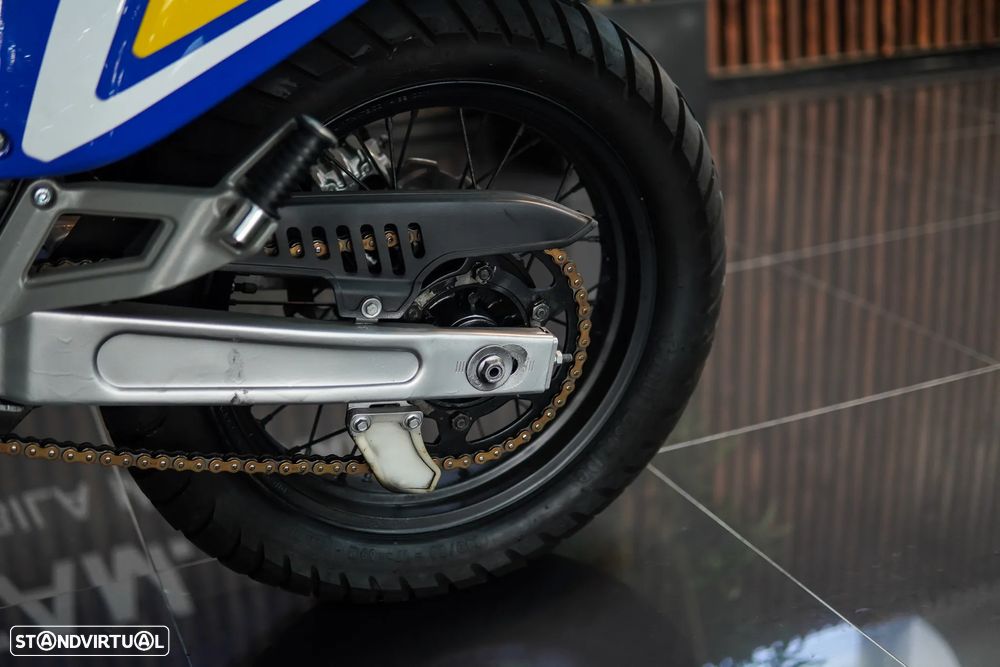 Yamaha XT750Z Super Tenere - 16