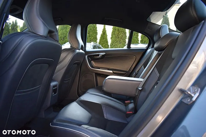 Volvo S60 D3 Drive-E R-Design Momentum - 19