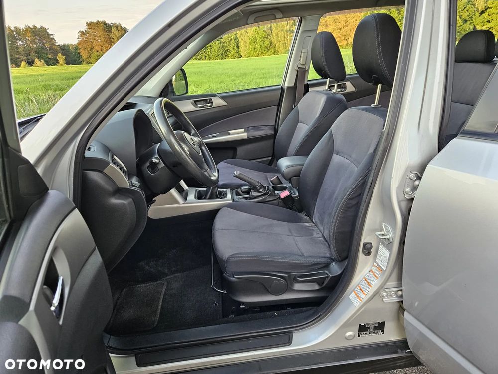 Subaru Forester 2.0 XA TRE - 22
