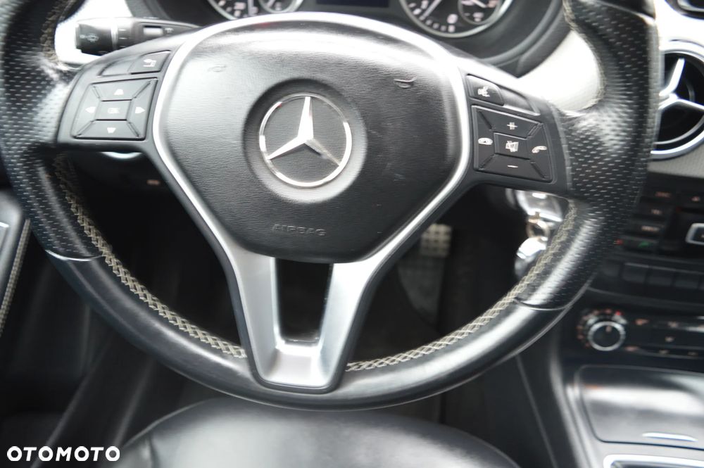 Mercedes-Benz Klasa B 180 CDI (BlueEFFICIENCY) - 21