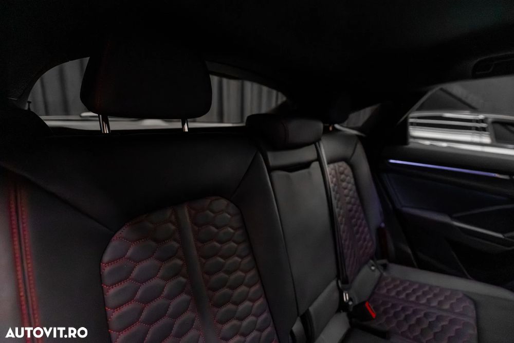 Audi RS Q3 RSQ3 Sportback quattro S tronic - 11