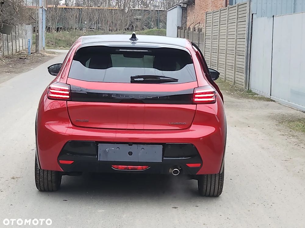 Peugeot 208 - 4