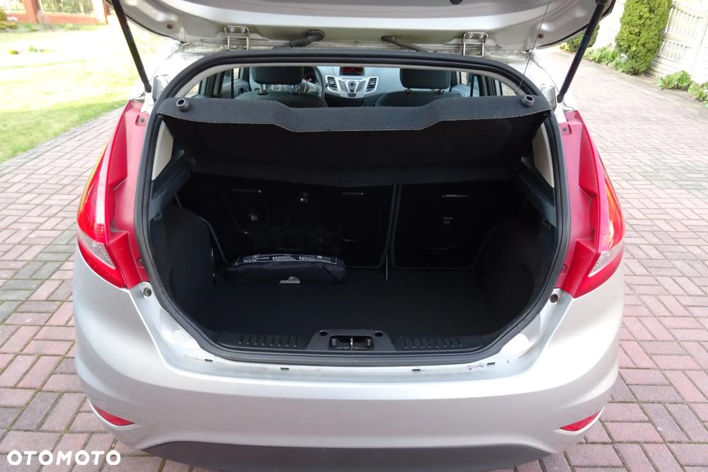 Ford Fiesta 1.25 SYNC Edition - 24