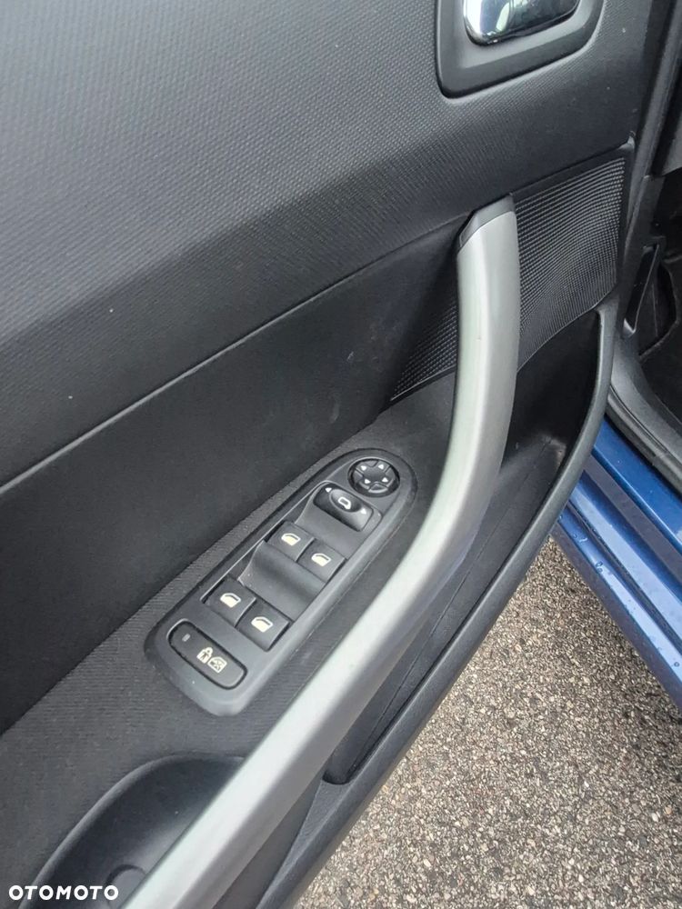 Peugeot 308 2.0 HDi Premium Plus - 13