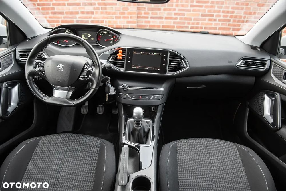 Peugeot 308 BlueHDi 130 Stop & Start Active Business-Paket - 25