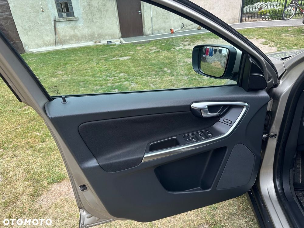 Volvo XC 60 - 22