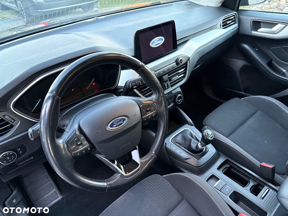 Ford Focus 1.0 EcoBoost Titanium X - 21