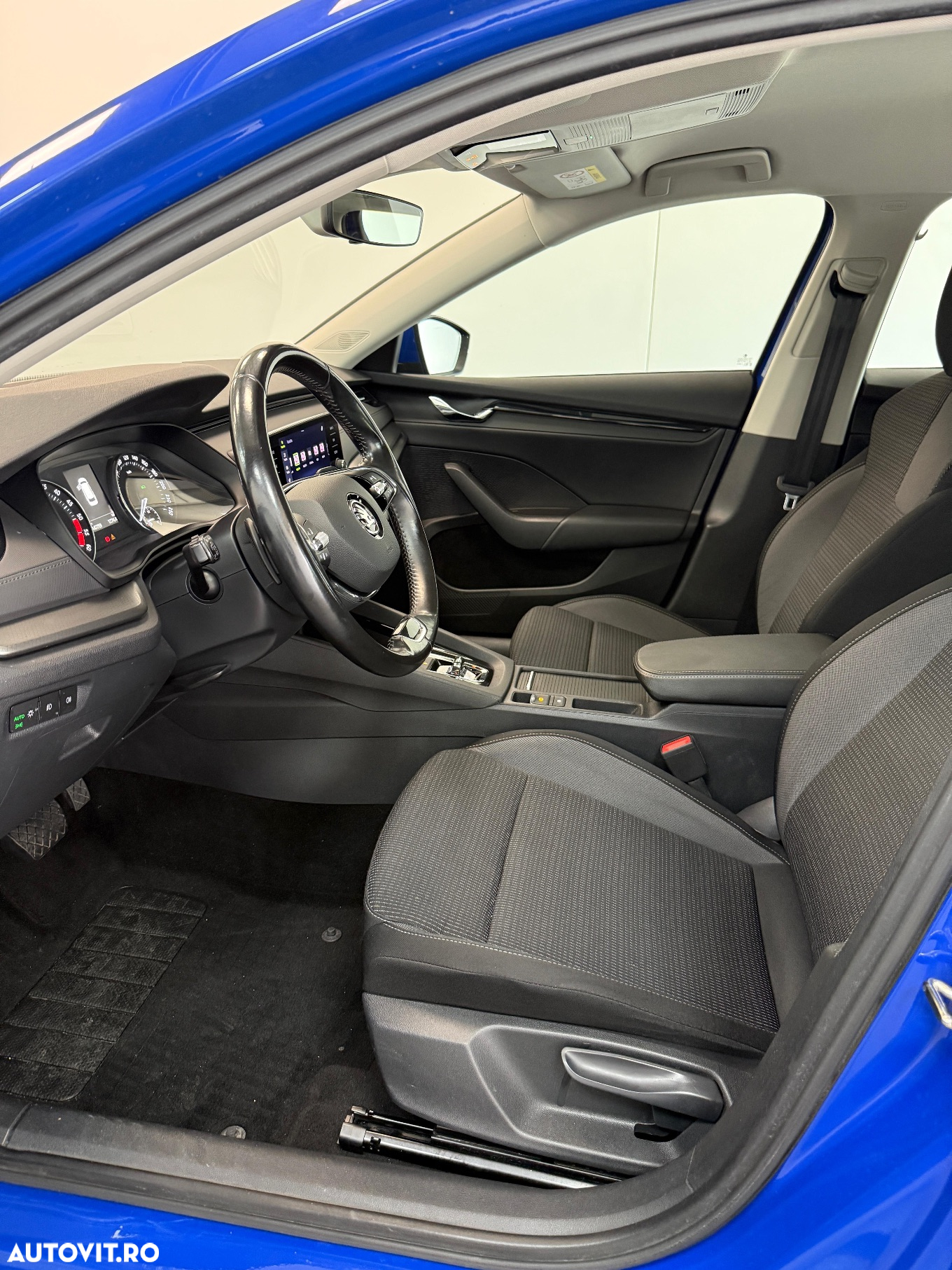 Skoda Octavia Combi Diesel 2.0 TDI DSG Ambition - 3