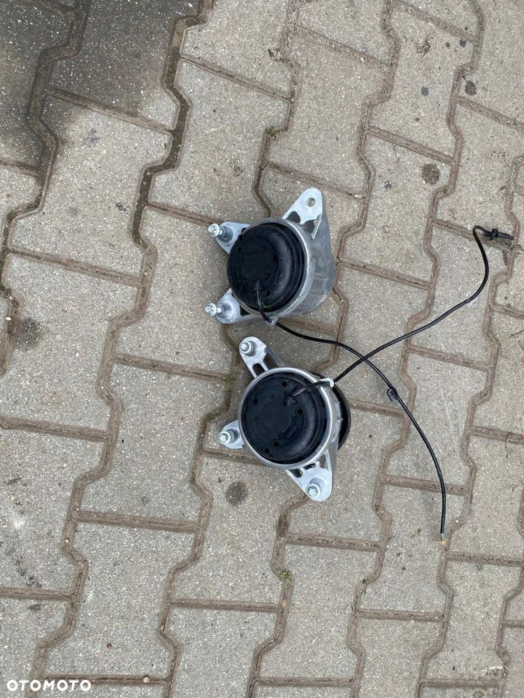 ŁAPA PODUSZKA SILNIKA MERCEDES GLE 167 LIFT LEWA LUB PRAWA - 2