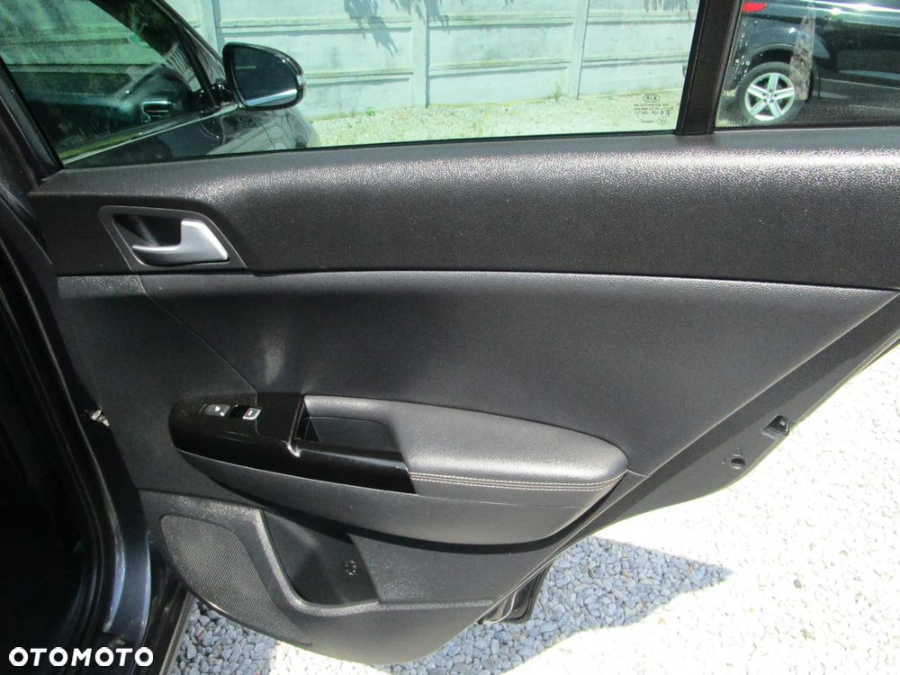 Kia Sportage 1.7 CRDI 2WD ISG Spirit - 29