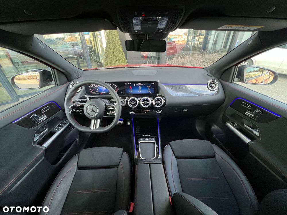 Mercedes-Benz GLA 200 AMG Line - 11