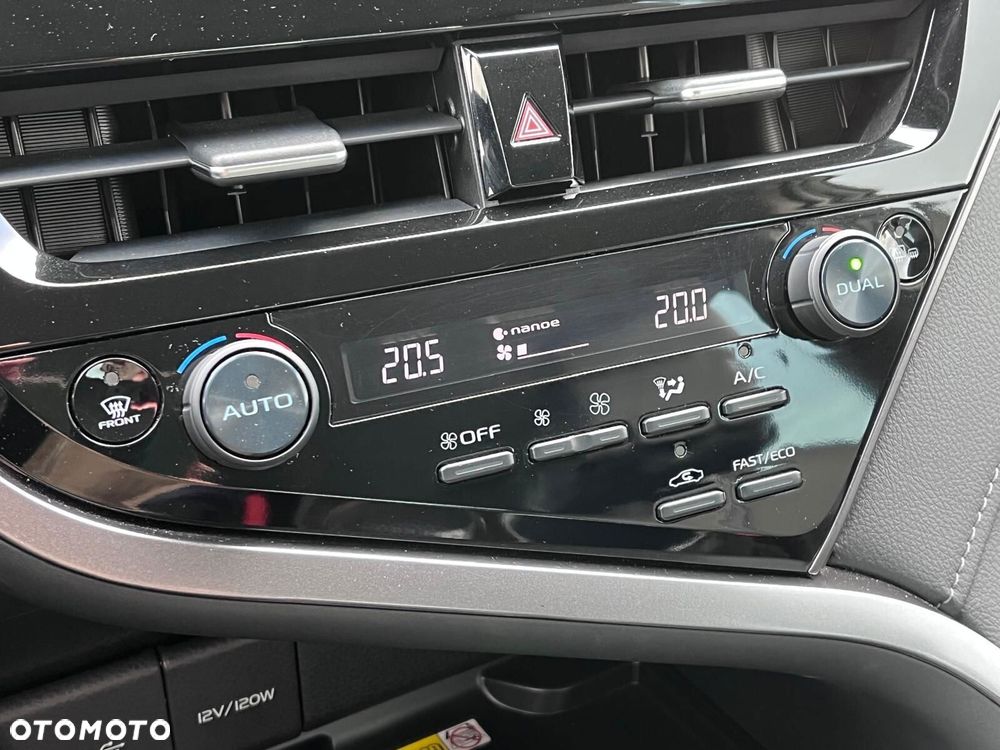 Toyota Camry 2.5 Hybrid Executive CVT - 30