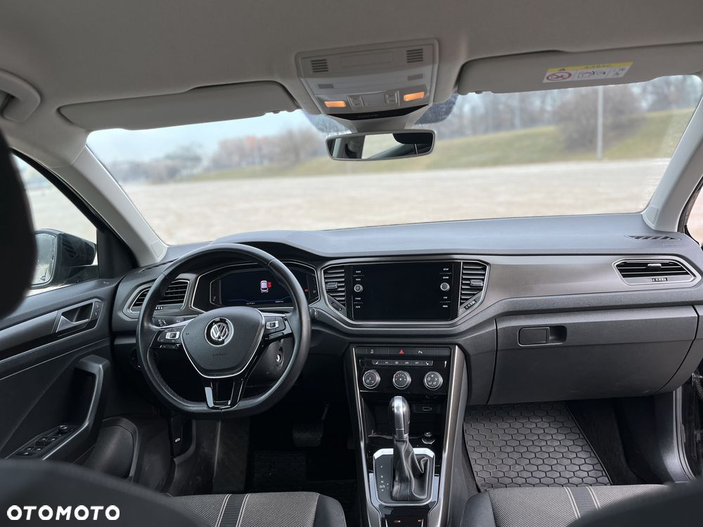 Volkswagen T-Roc 1.5 TSI ACT Advance DSG - 24