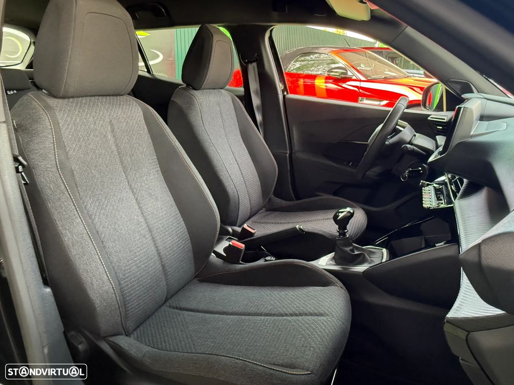 Peugeot 2008 1.2 Style - 24