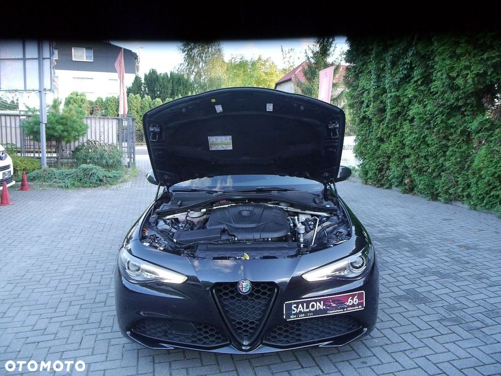 Alfa Romeo Giulia - 18