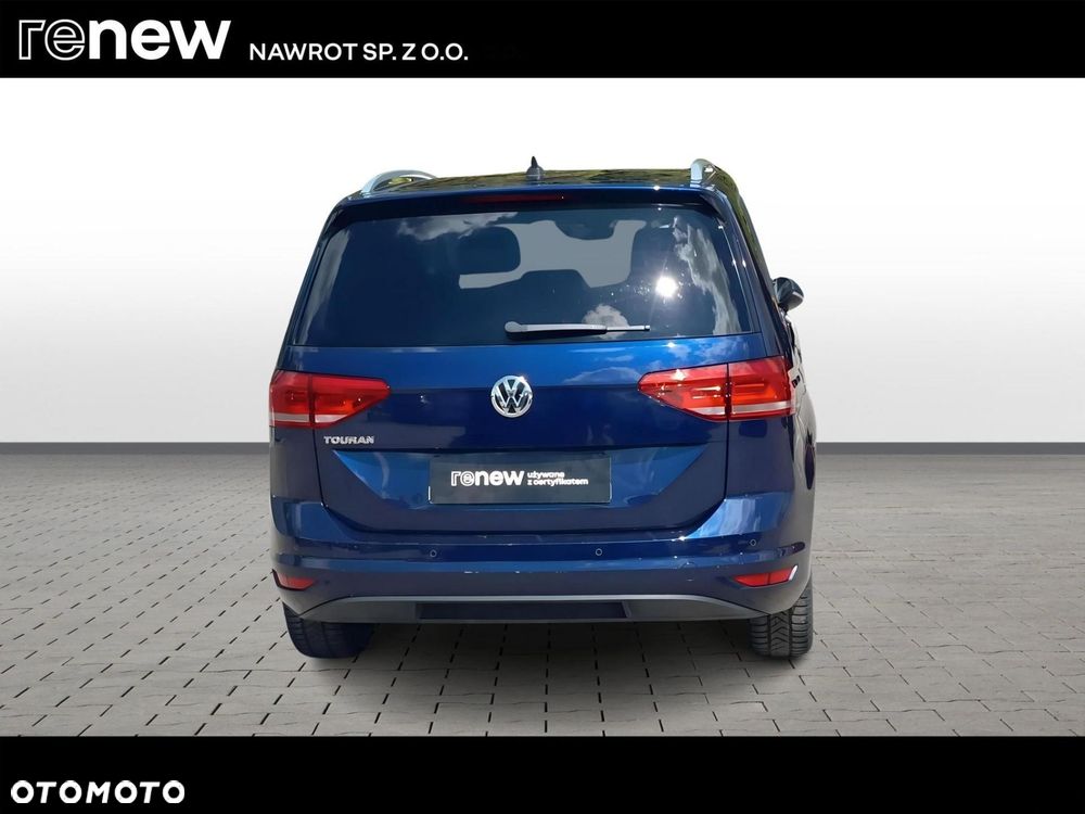 Volkswagen Touran - 4